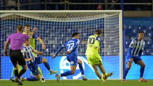 Statistics and Models Predicting the Possibility of a Comeback